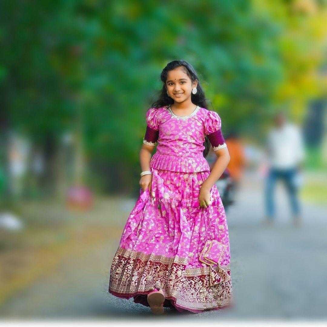 YNF LICHI SILK RIN192 7937 KIDS WEAR WHOLESALE KIDS LEHENGAS MANUFACTURER 