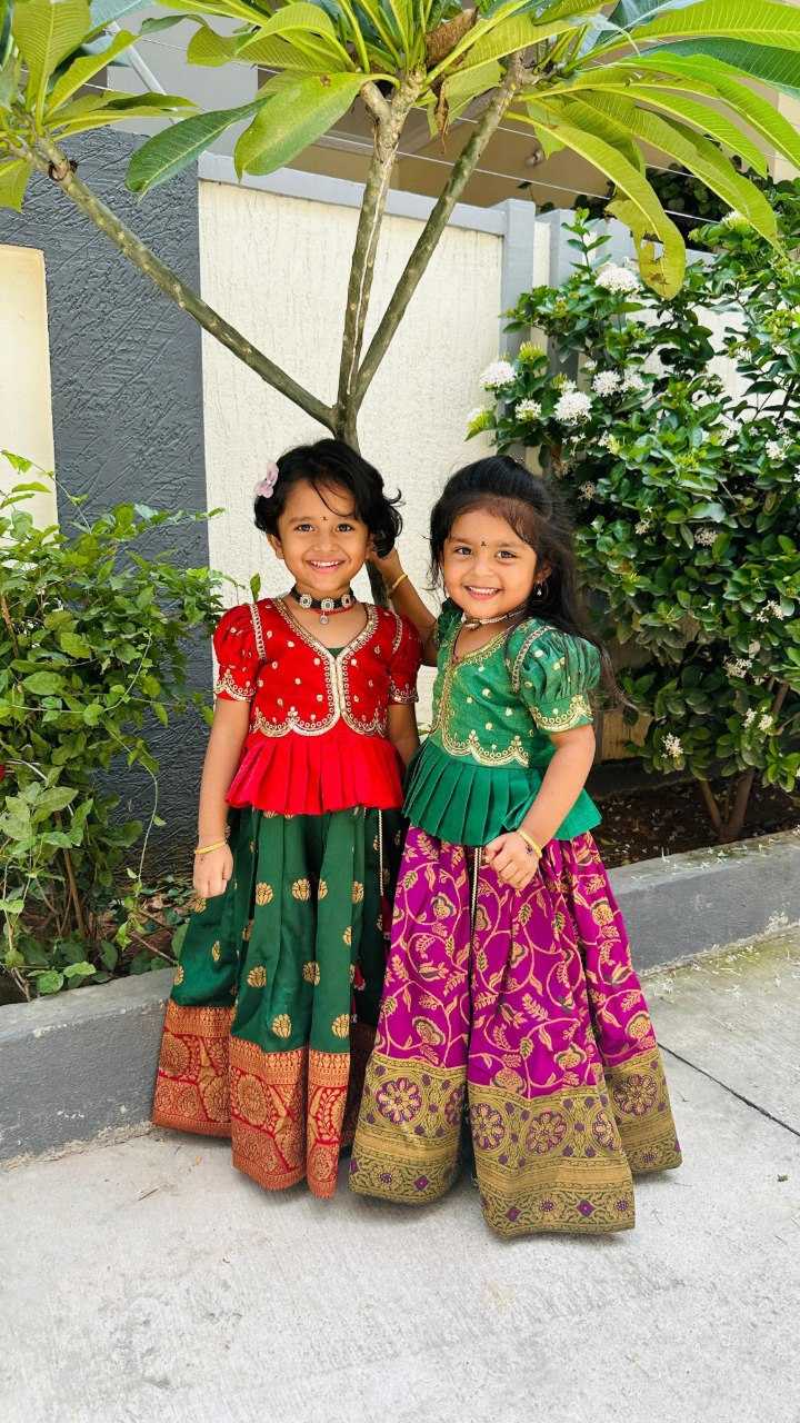 YNF BANGLORI SILK KESH109 RRKT87 KIDS WEAR WHOLESALE KIDS GOWNS MANUFACTURER- Kids Exports