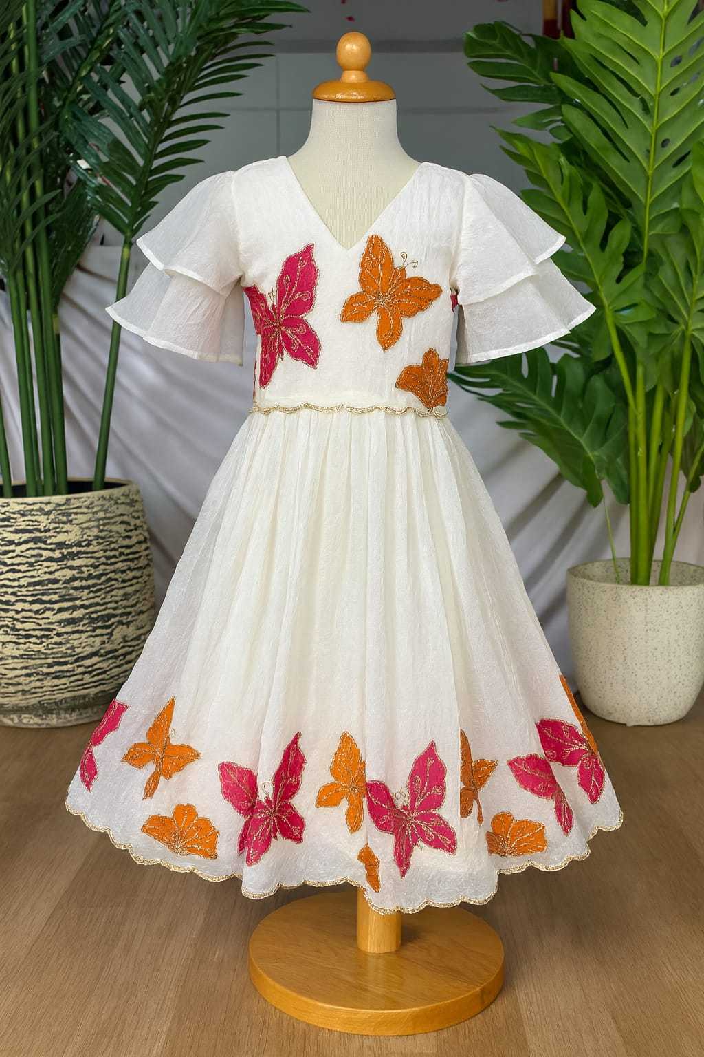 KIDS GOWN
