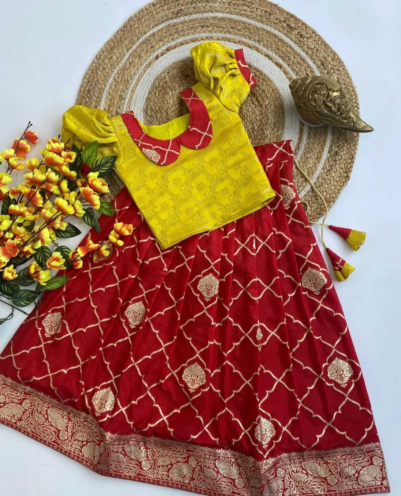 YNF KHADI RIN192 8044 KIDS WEAR WHOLESALE LEHENGAS KIDS LEHENGAS CHOLI KIDS TRADITIONAL OUTLET FESTIVE BABY GRILS LEHENGAS MANUFACTURER