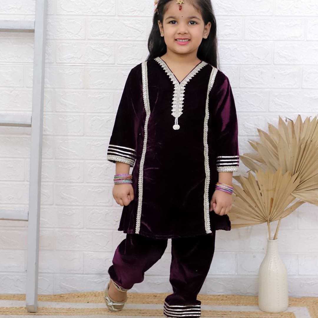 YNF VELVET RIN107 BAB57 CATEGORY WHOLESALE TOP AND PANT SUIT ETHNIC WEAR KIDS WEAR MANUFACTURER- Kids Exports