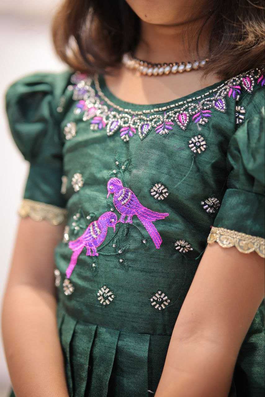 YNF PURE SILK RIN161 RPVR22 KIDS WEAR WHOLESALE KIDS LEHENGA KIDS TRADITIONAL OUTFITS KIDS LEHENGA CHOLI KIDS FESTIVE WEAR KIDS WEDDING OUTFITS MANUFACTURER- Kids Exports