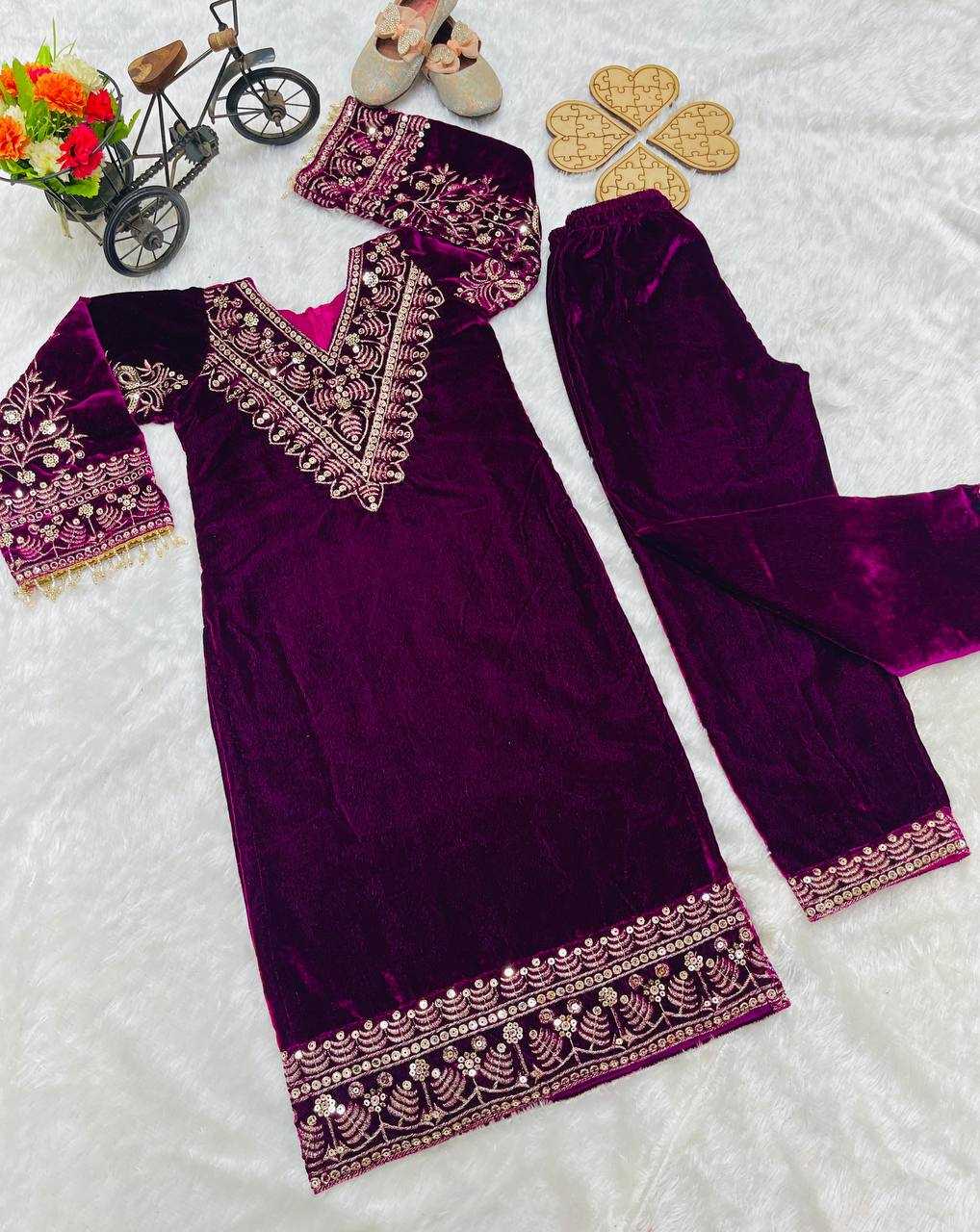 YNF VELVET RIN154 192 WHOLESALE KIDS SUIT KIDS FESTIVE SUITS MANUFACTURER- Kids Exports