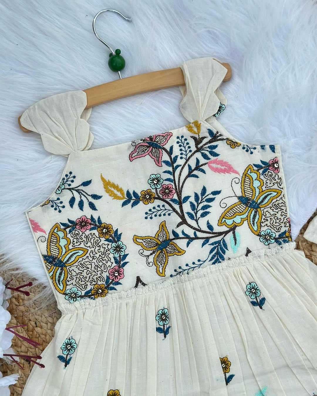 Ynf Pure Cotton RIN235 FINISHING Kids Wear Festive Collections Wholesale Kids Gown Kids Ethnic Gowns Onam Collections Manufacturer- Kids Exports