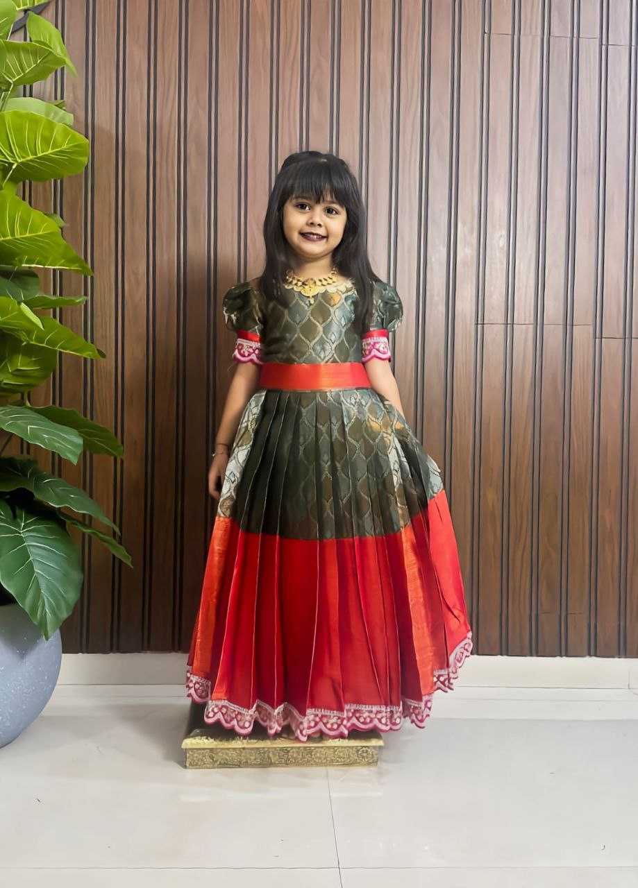 Ynf Kanjivaram Silk RIN161 ANKURI Kids Wear Wholesale Kids Gown Kids Frocks Girls Frock Manufacturer- Kids Exports