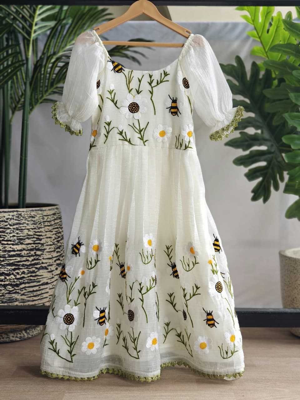 Ynf Organza KESH249 Honeybee Kids Wear Festive Collections Wholesale Kids Gown Kids Ethnic Gowns Onam Collections Manufacturer- Kids Exports
