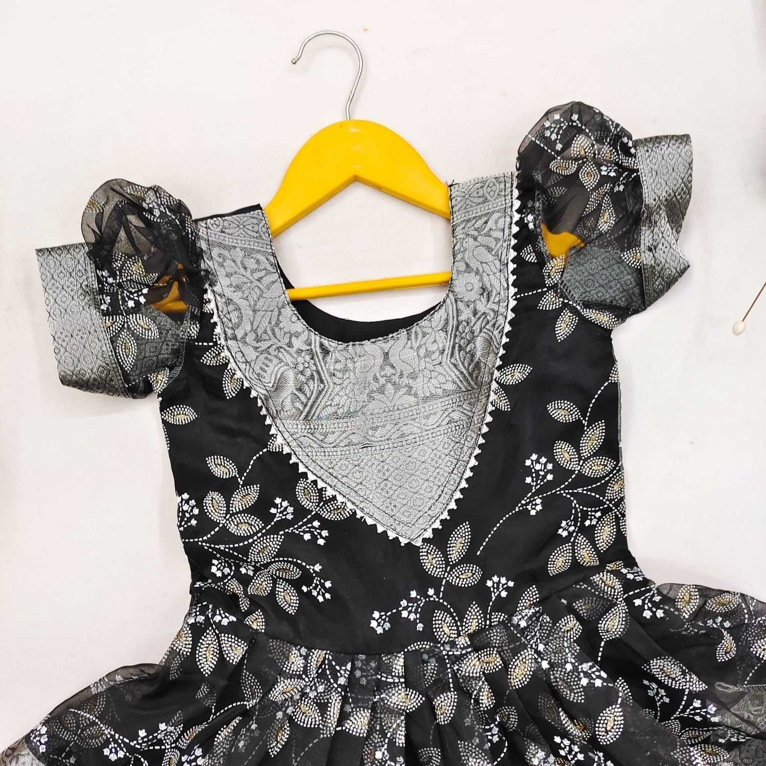 Ynf Organza RIN235 INSHA Kids Wear Wholesale Kids Frocks Embroidered Frock Manufacturer- Kids Exports