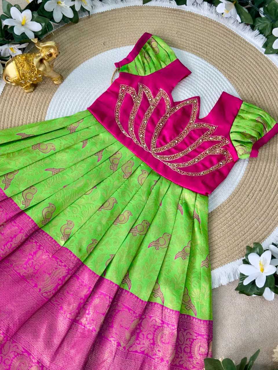 Ynf Silk KESH505 Six6 Lotus Kids Wear Wholesale Kids Gown Kids Ethnic Gowns Manufacturer- Kids Exports