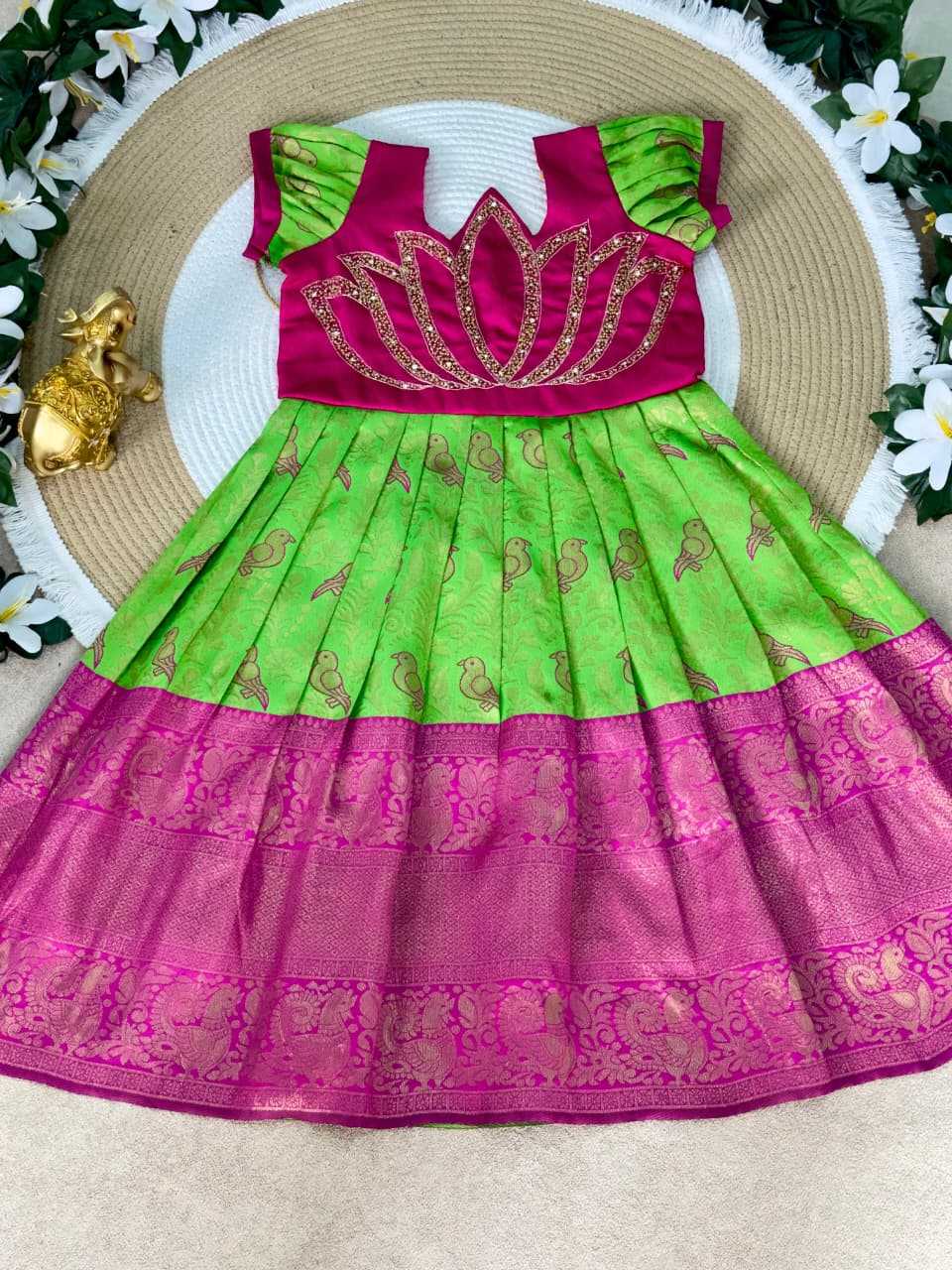 Ynf Silk KESH505 Six6 Lotus Kids Wear Wholesale Kids Gown Kids Ethnic Gowns Manufacturer- Kids Exports